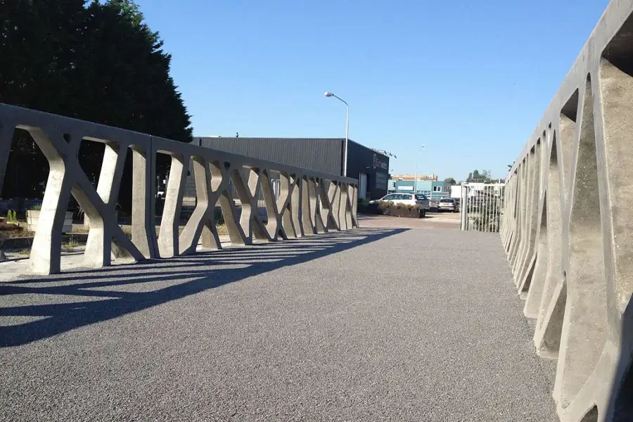 Ultrabridge railing structure Rotterdam
