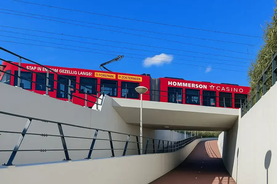 Randstadrail tunnel and bridge deck Houtkade Zoetermeer
