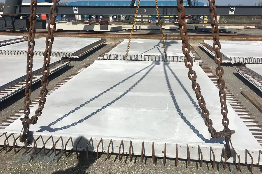 Steel truss bridge with UHPC deck Zutphen